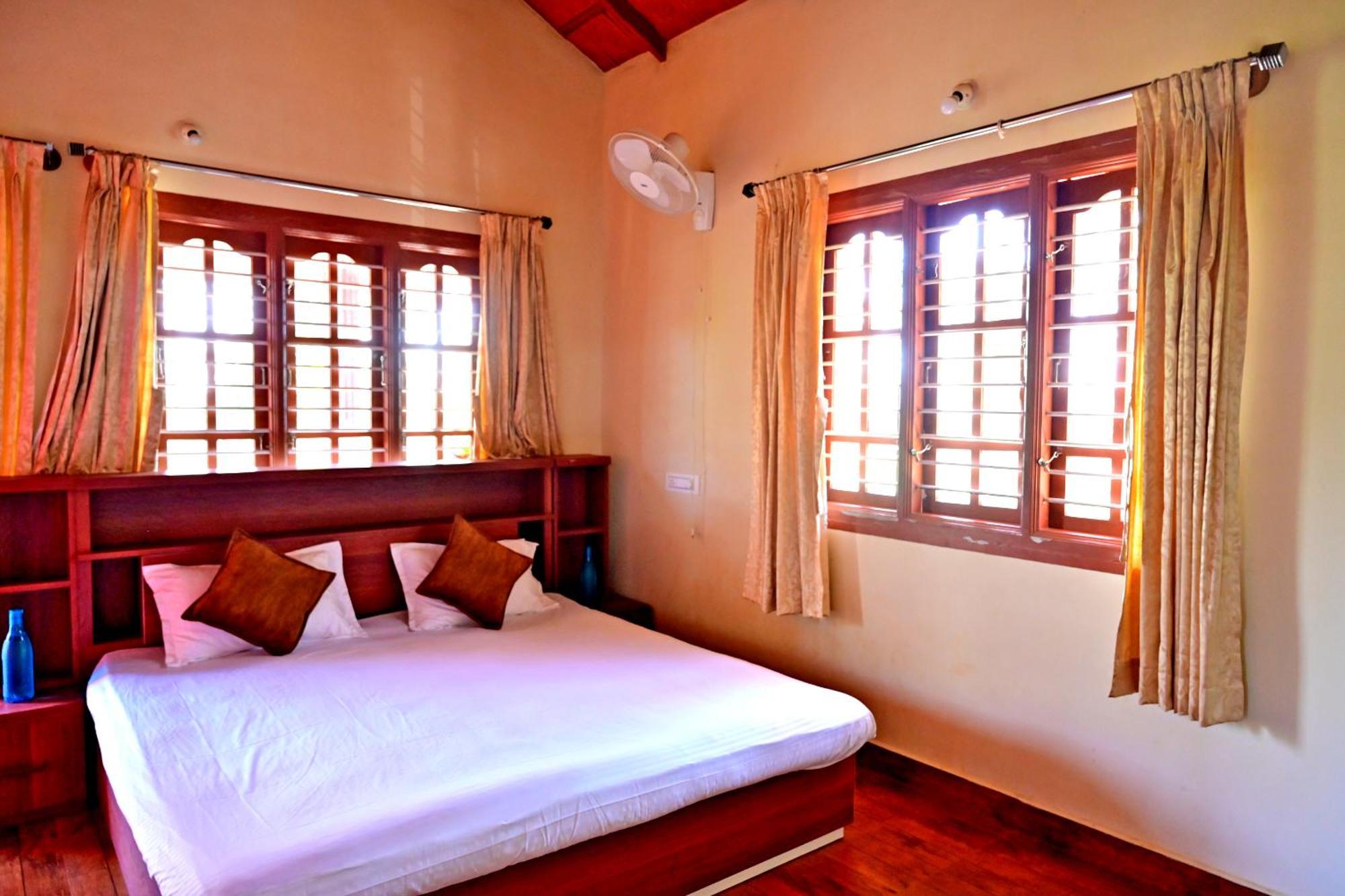 Hulihara Homestay - Full Villa, Coffee Estate & Balcony View Sakleshpur Luaran gambar