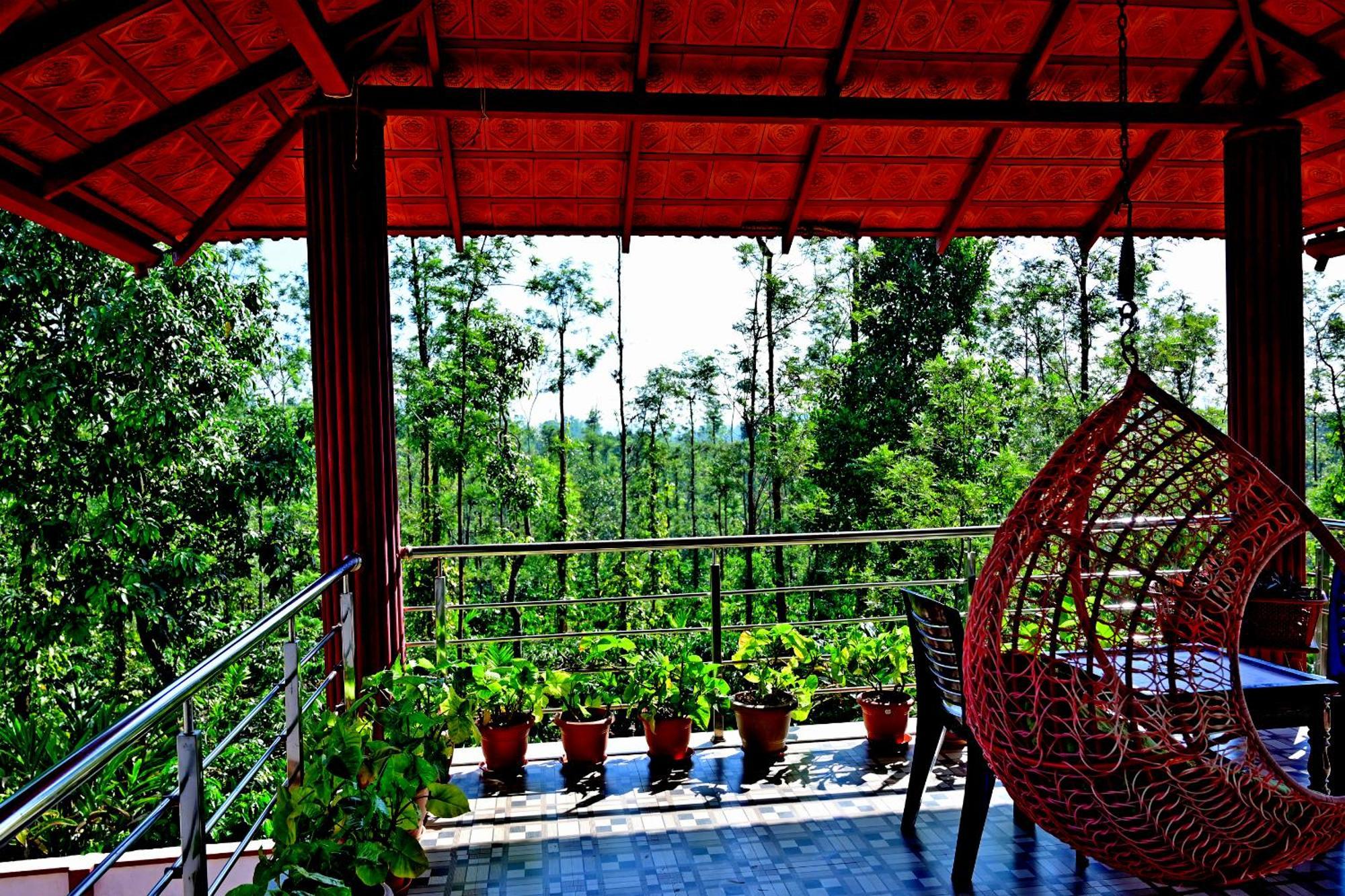 Hulihara Homestay - Full Villa, Coffee Estate & Balcony View Sakleshpur Luaran gambar